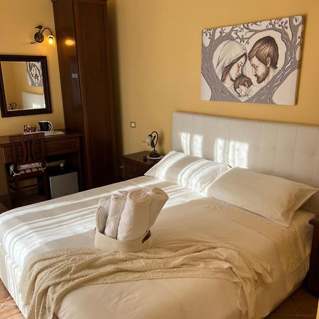 B&B Il Girasole Castel Di Sangro Esterno foto