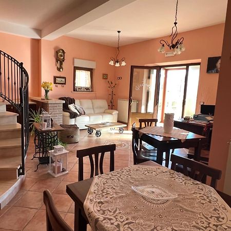 B&B Il Girasole Castel Di Sangro Esterno foto