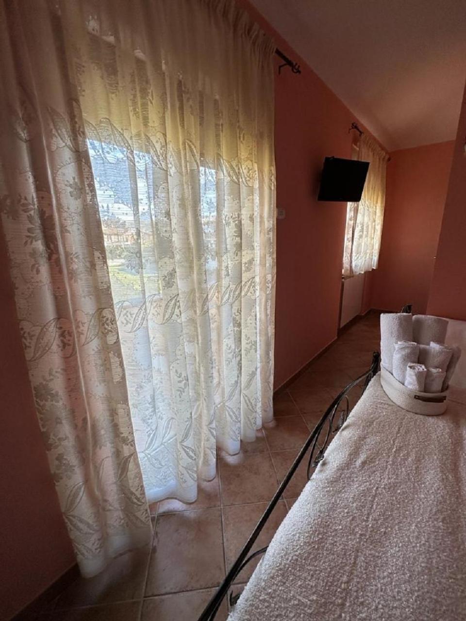B&B Il Girasole Castel Di Sangro Esterno foto
