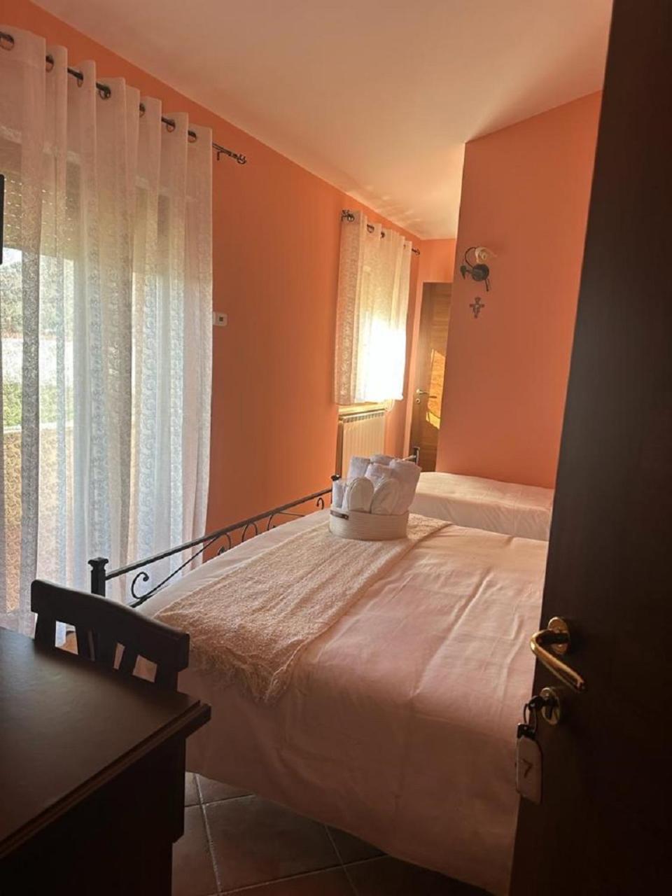 B&B Il Girasole Castel Di Sangro Esterno foto