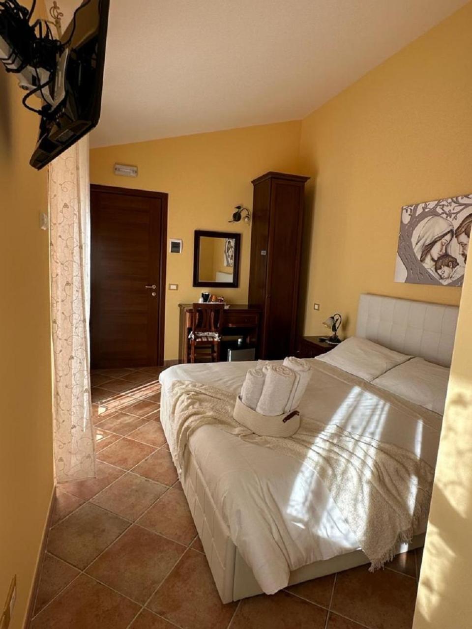 B&B Il Girasole Castel Di Sangro Esterno foto
