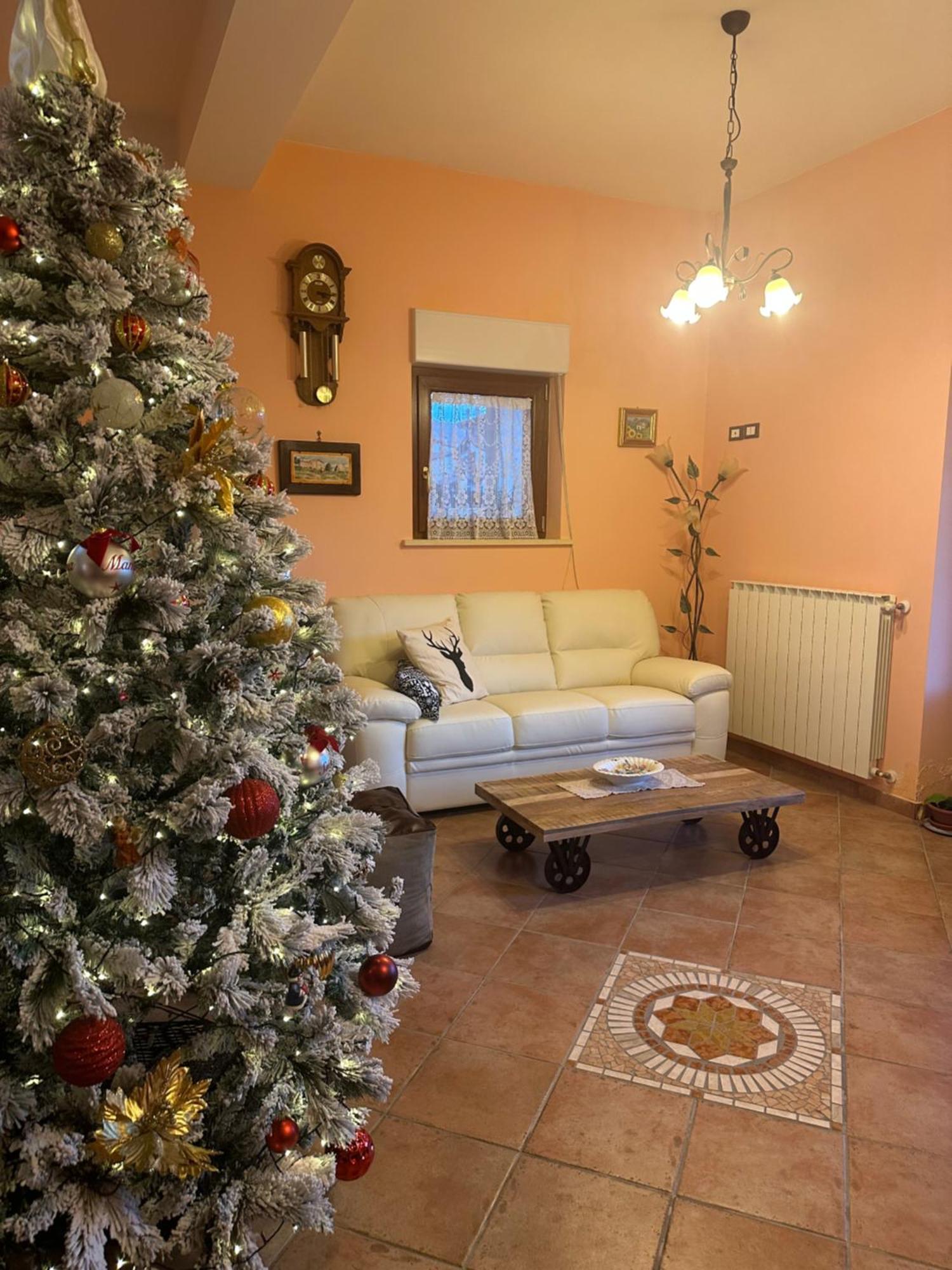 B&B Il Girasole Castel Di Sangro Esterno foto
