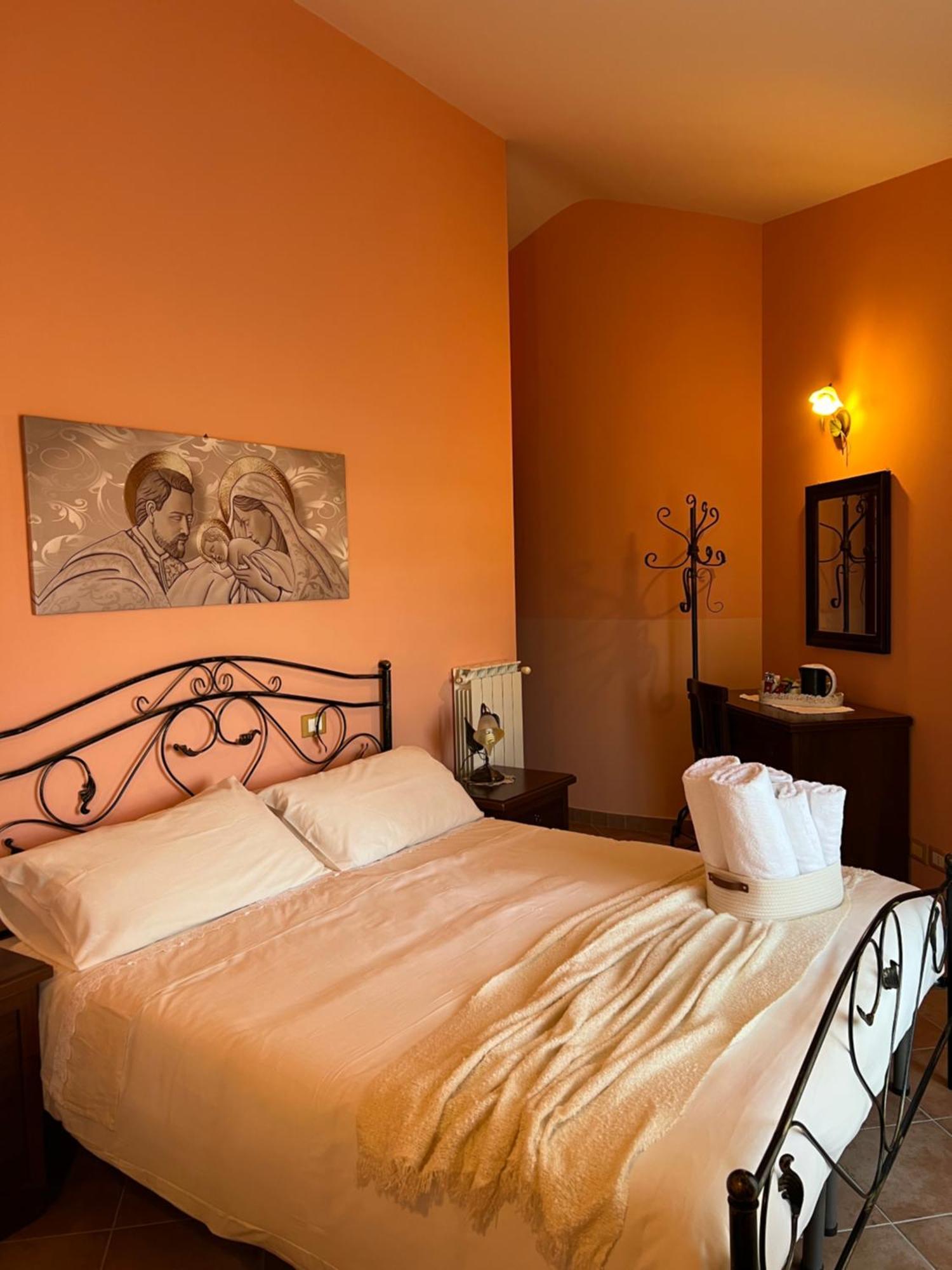 B&B Il Girasole Castel Di Sangro Esterno foto