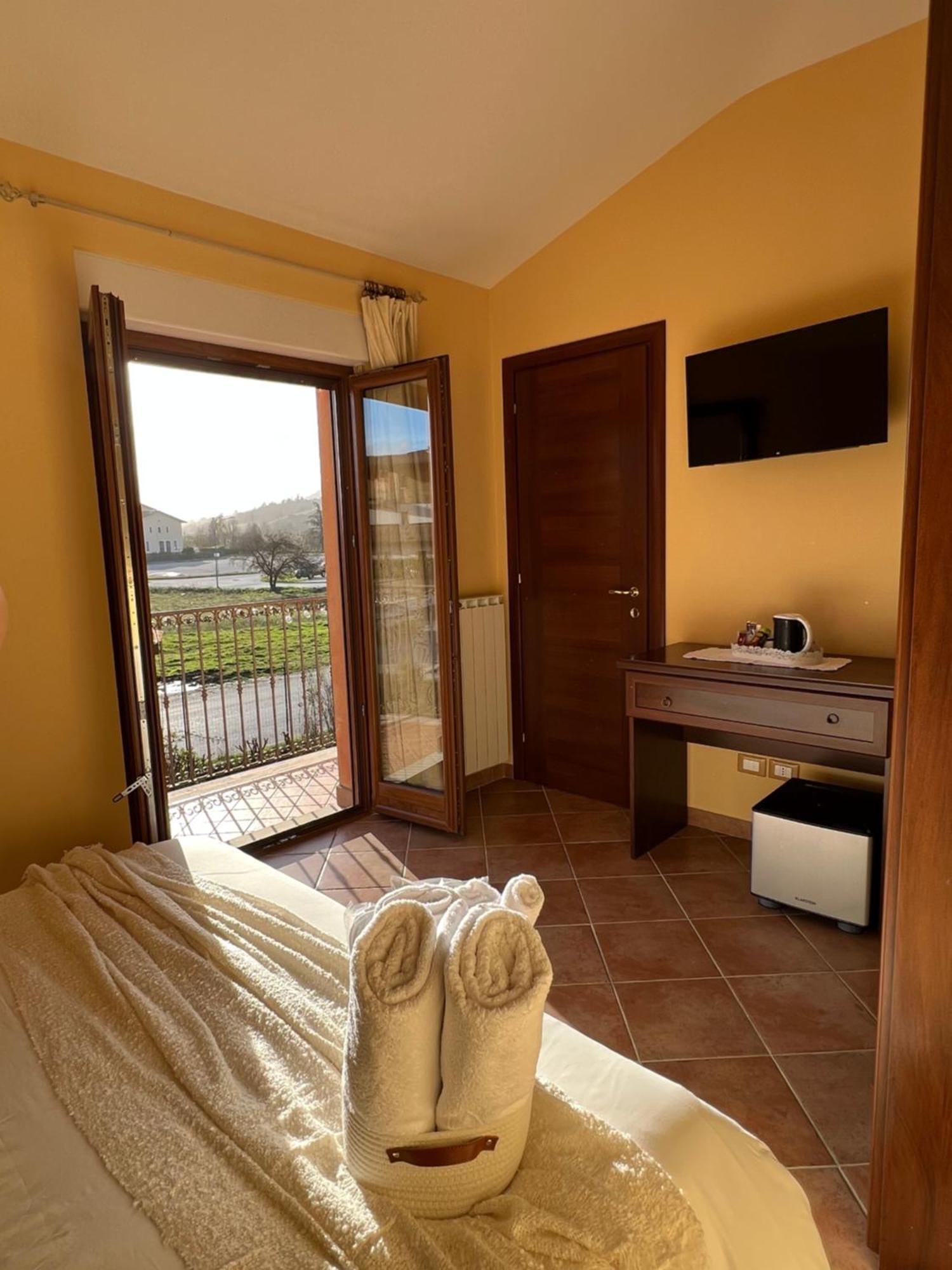 B&B Il Girasole Castel Di Sangro Esterno foto